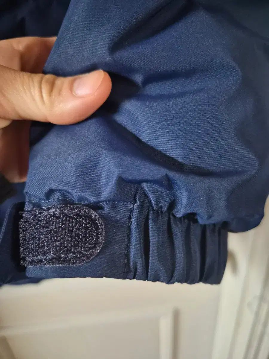 ゴアテックス ネイビー