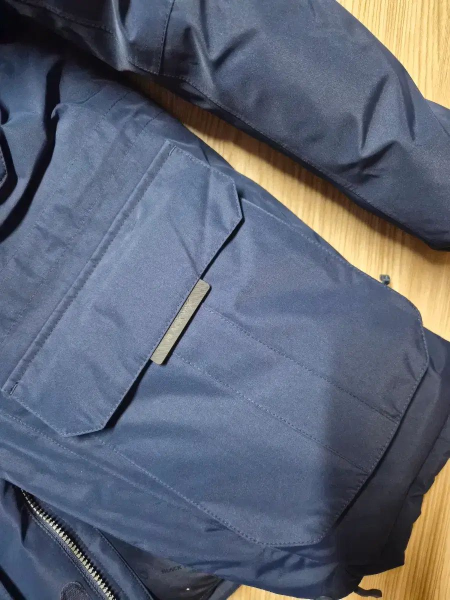 BLACK YAK ブラックヤク ゴアテックス ネイビー ダウン アウター 85 その他 アウター 登山ウェア アウトドアウェア