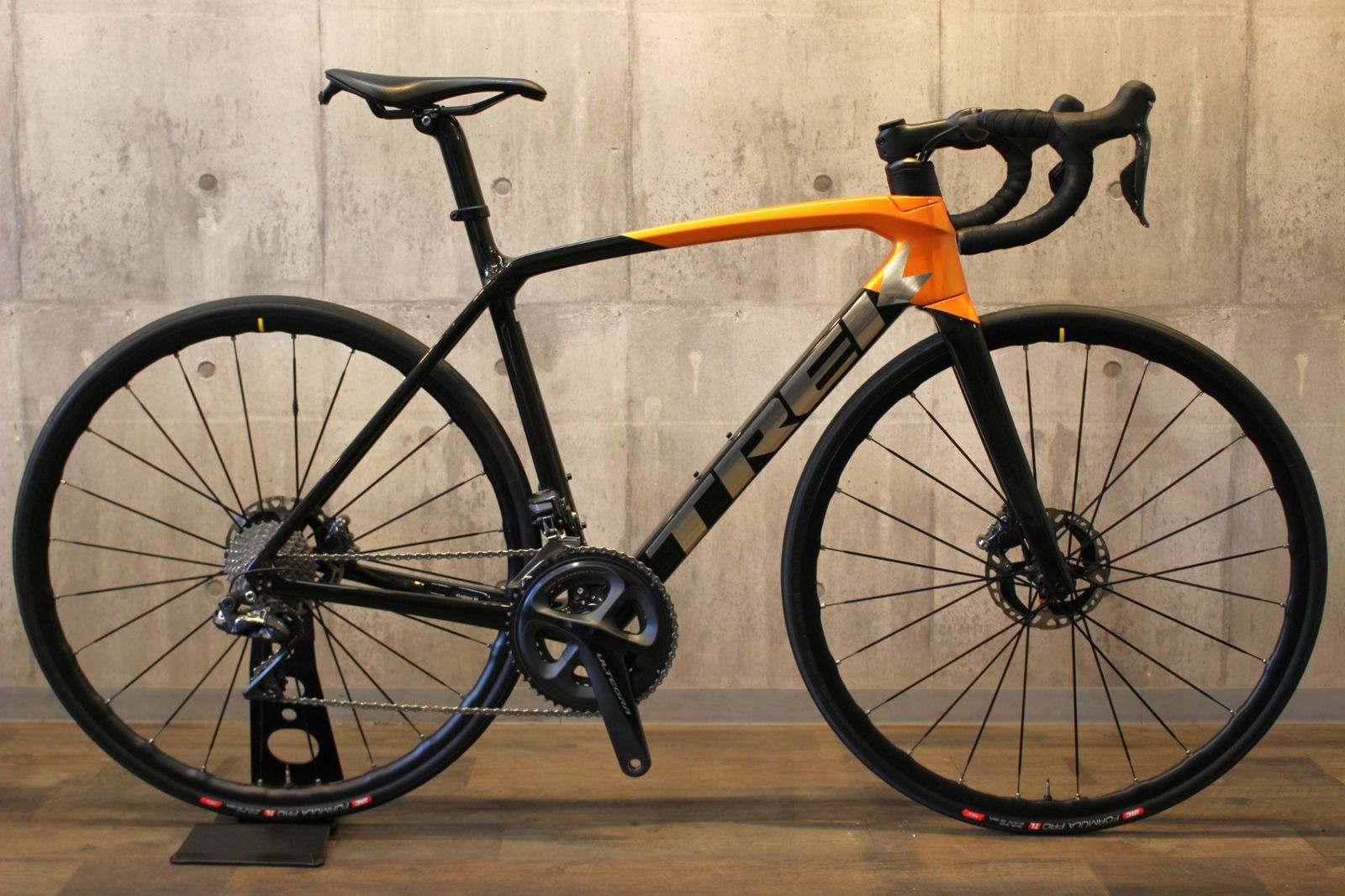 トレック TREK エモンダ EMONDA SL 7 DISC 2021 シマノ アルテグラ R 8070 Di 2 11 S カーボン ロードバイク
