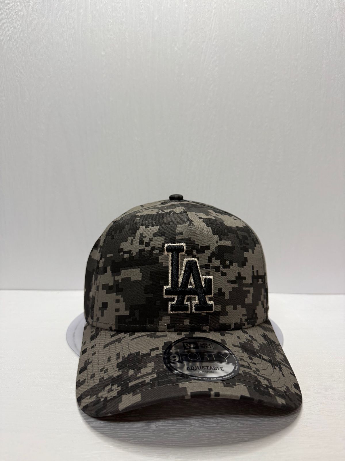 Newera ロサンゼルスドジャース デジタルカモ 9 forty A FRAME スナップバックキャップ ブラック