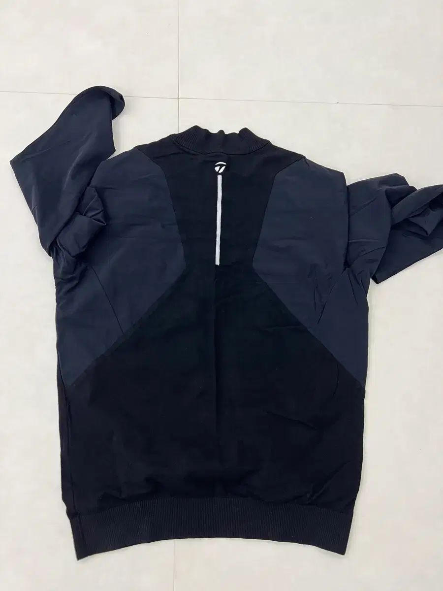 テーラーメイド ゴルフ 機能性 ハーフジップ ニット 105