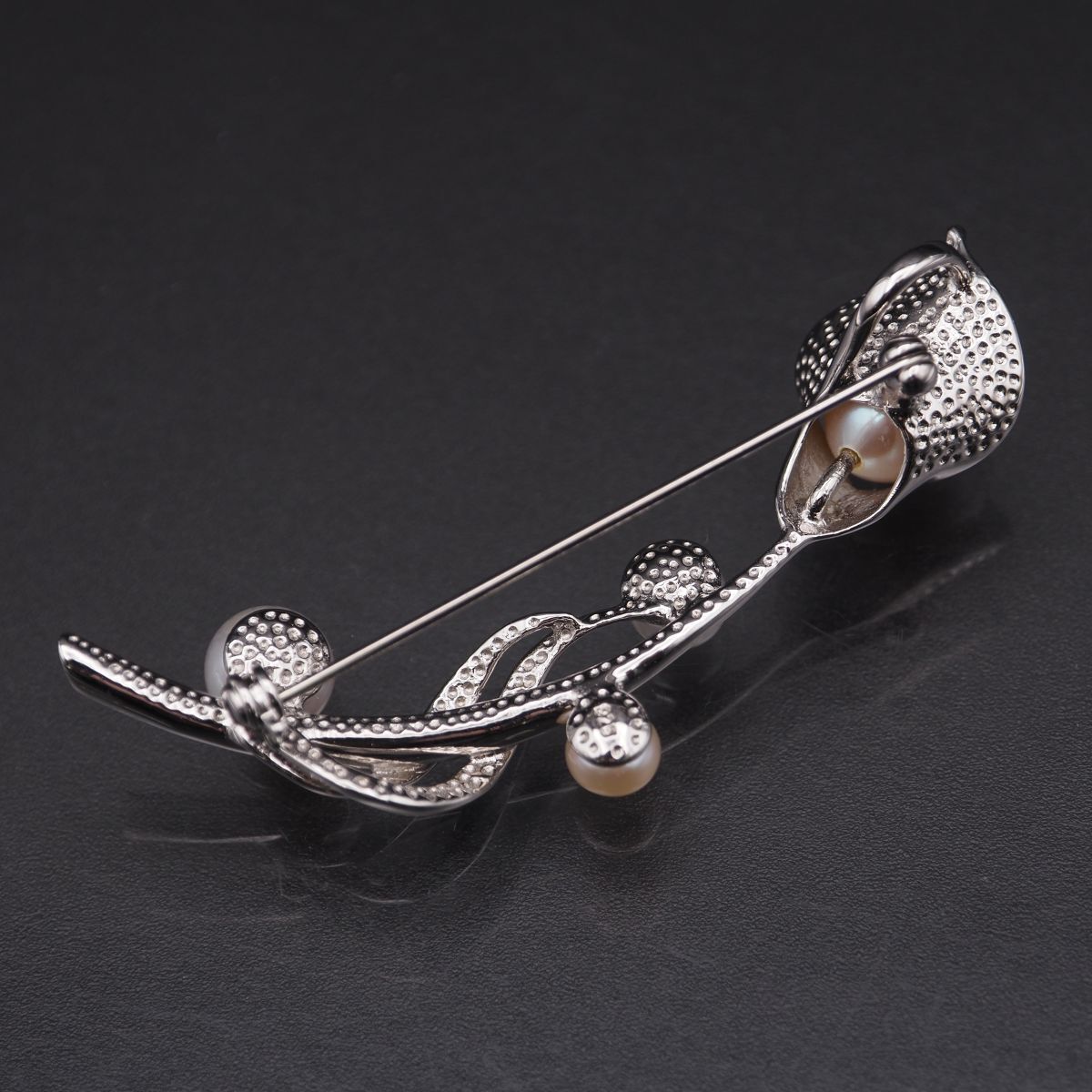 コサージュ 誕生石