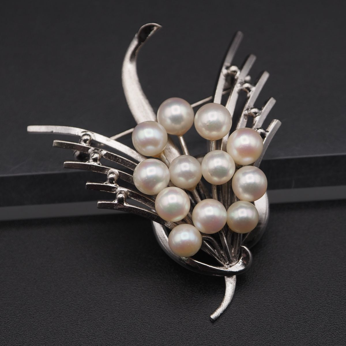 H 972 本真珠 5 3 6 mm 12珠 パール SILVER刻印 ブローチ デザイン シルバー コサージュ 誕生石