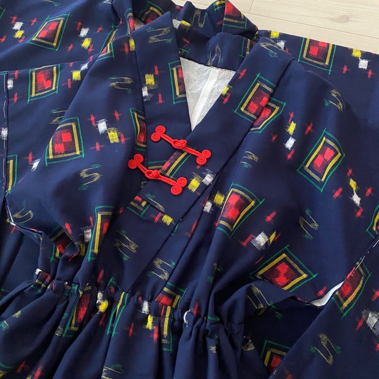  着物リメイクワンピース 濃紺×赤 帯ベルトと帯飾りと羽織付き ワンピース チュニック ファッション