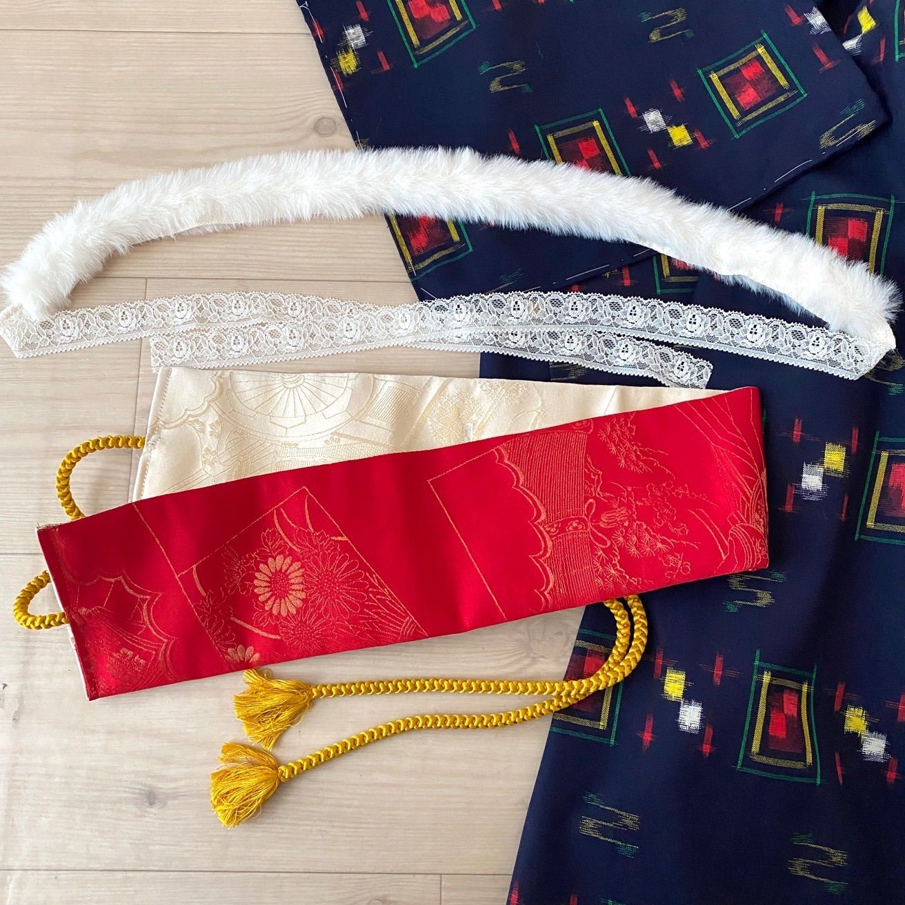 濃紺×赤 帯ベルトと帯飾りと羽織付き