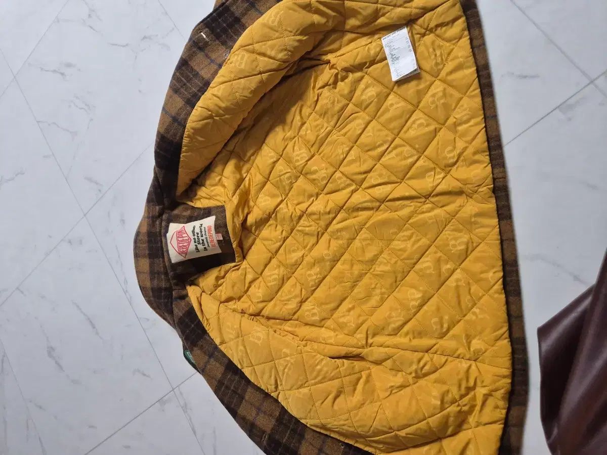 ベベデピノ チェックコート