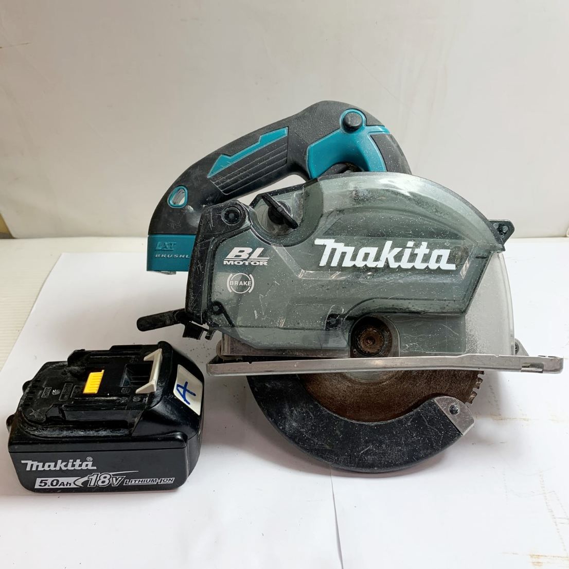 ♭♭MAKITA マキタ 150 mm充電式チップソーカッタ 2020.5製造 18 V 充電池 付 5.0 Ah 充電回数23回 CS 553 D