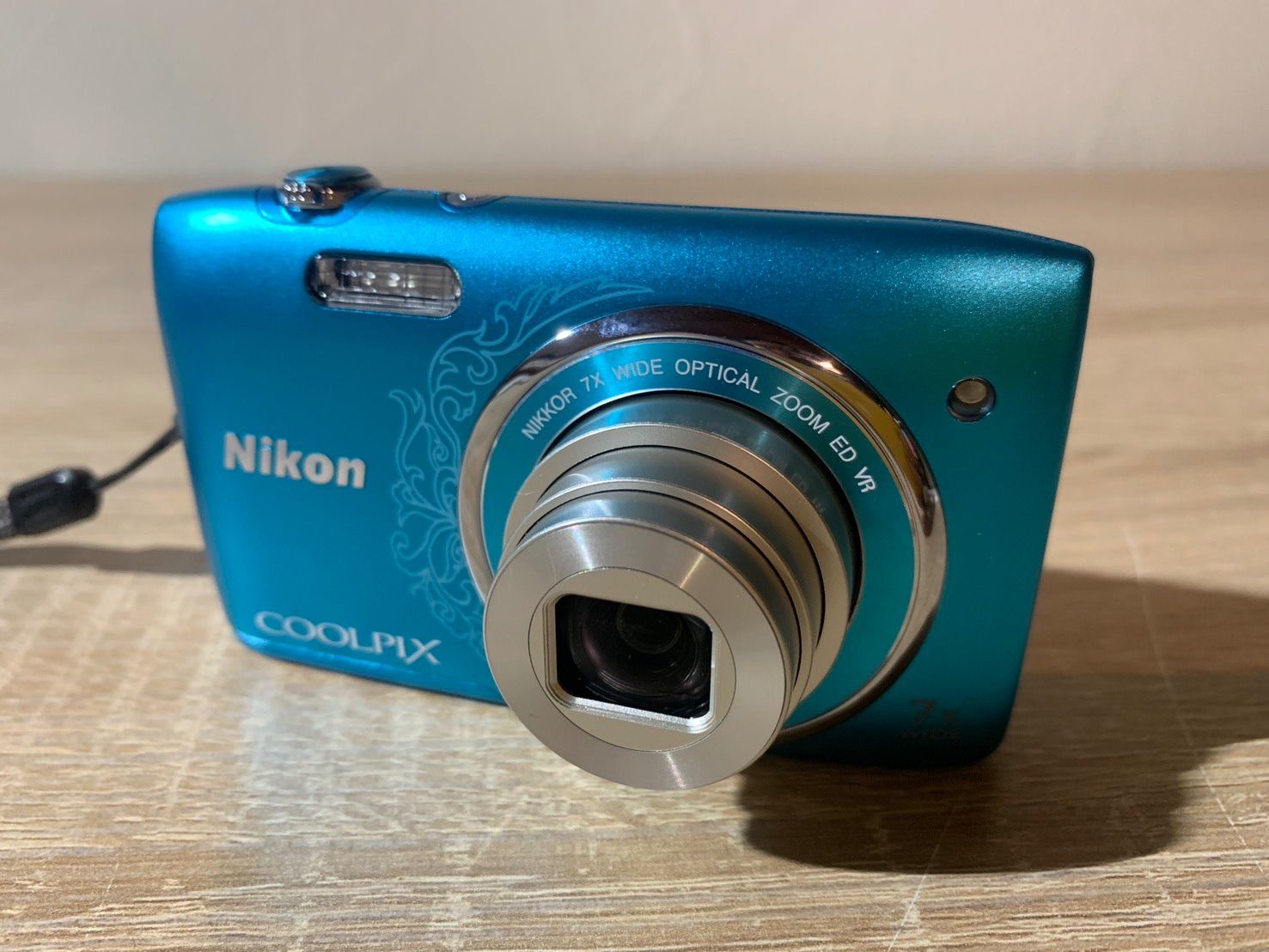 7049 Nikon COOLPIX S3500 ブルー デジカメ 美品 - メルカリ