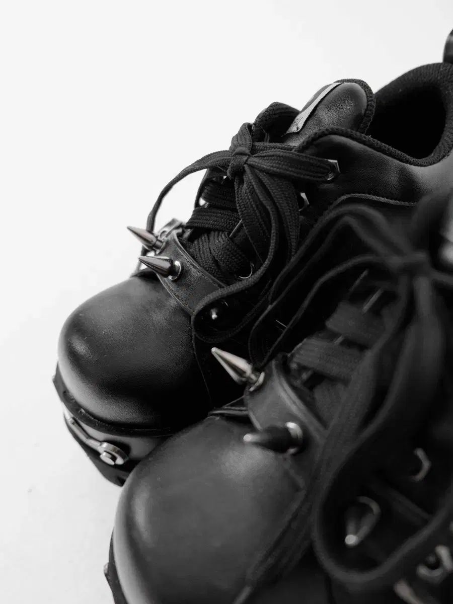 オーバーサイズ スニーカー