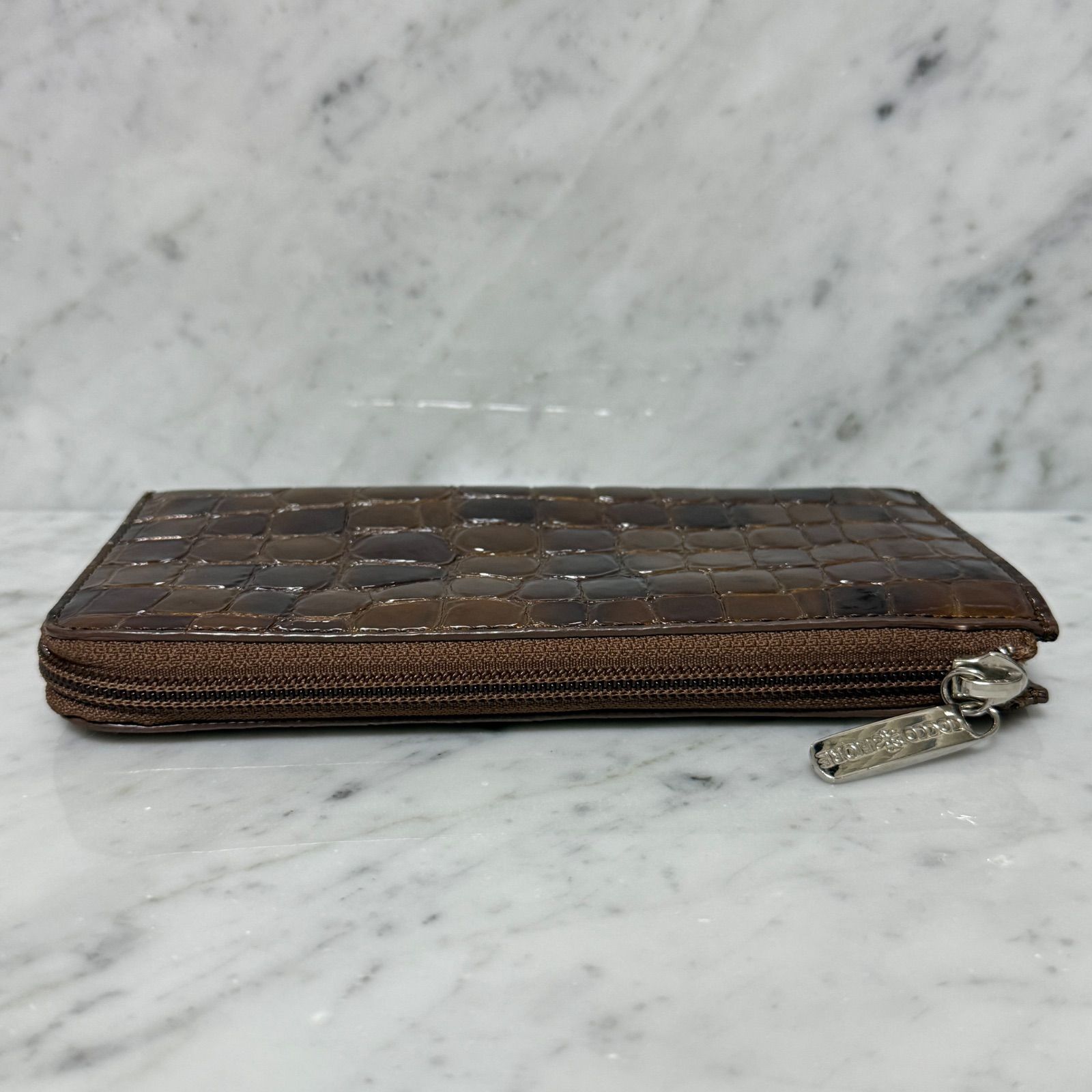美品 COCCO FIORE コッコフィオーレ 長財布 ラウンドファスナー L字 