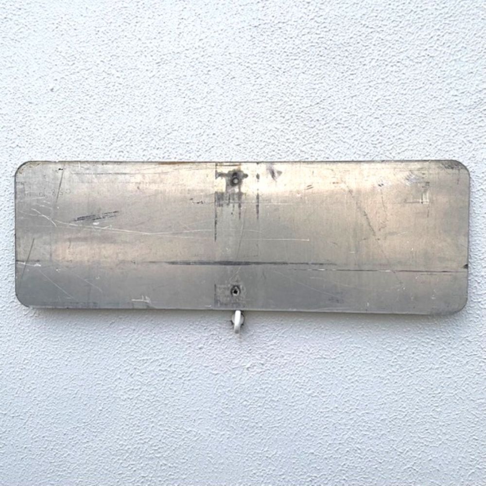 ヴィンテージ アメリカンロードサイン】ONE WAY 看板 (01) / 左矢印 ガレージ ディスプレイ 標識 サインボード ストリートサイン  アメリカン雑貨 - メルカリ, image size:1000x1000