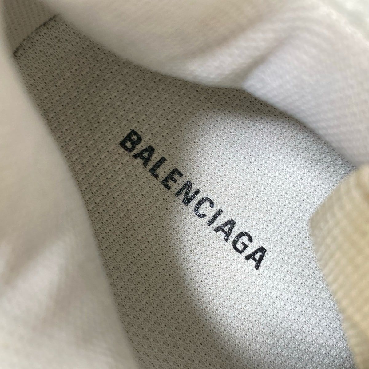 バレンシアガ スニーカー