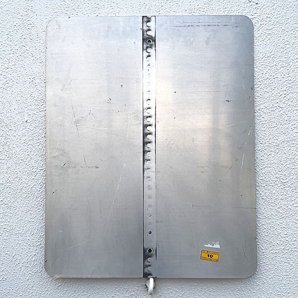 ヴィンテージ アメリカンロードサイン】ONE WAY 看板 (03) / 右矢印 ガレージ ディスプレイ 標識 サインボード ストリートサイン  アメリカン雑貨 - メルカリ, image size:1000x1000