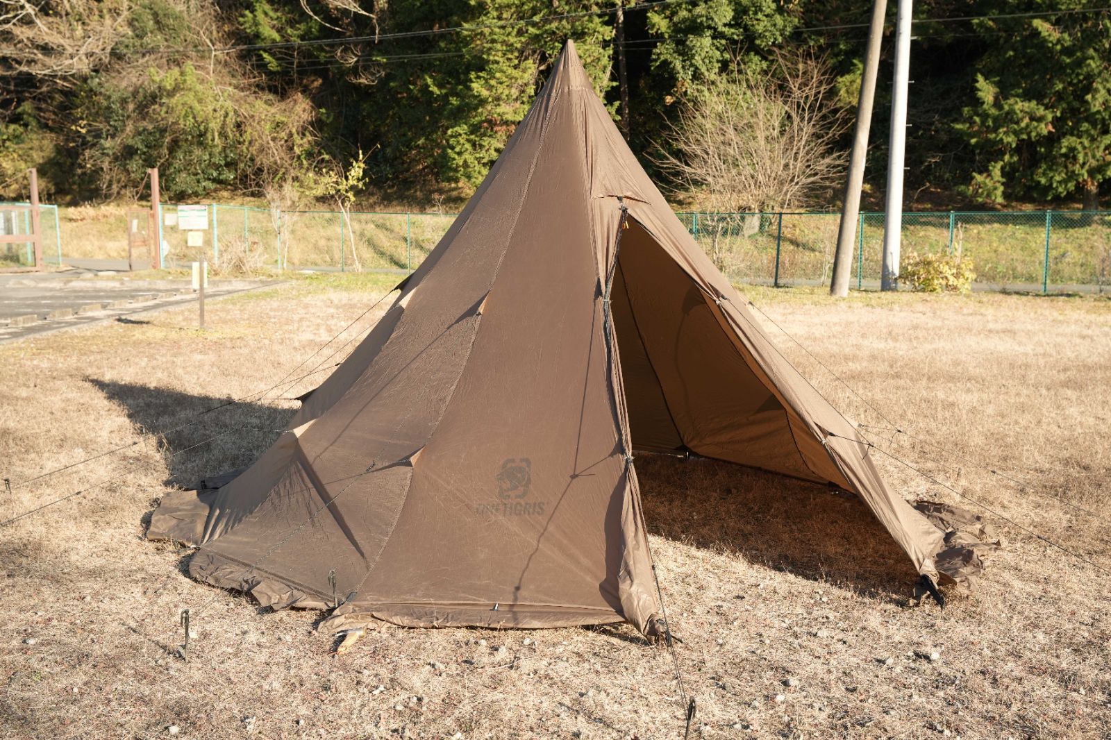 OneTigris Rock Fortressホットテント メッシュインナーテント付き