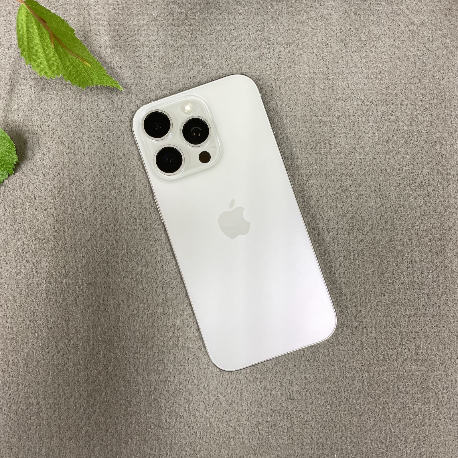 iPhone 16 Pro 256 GB ホワイト 版 SIMフリー