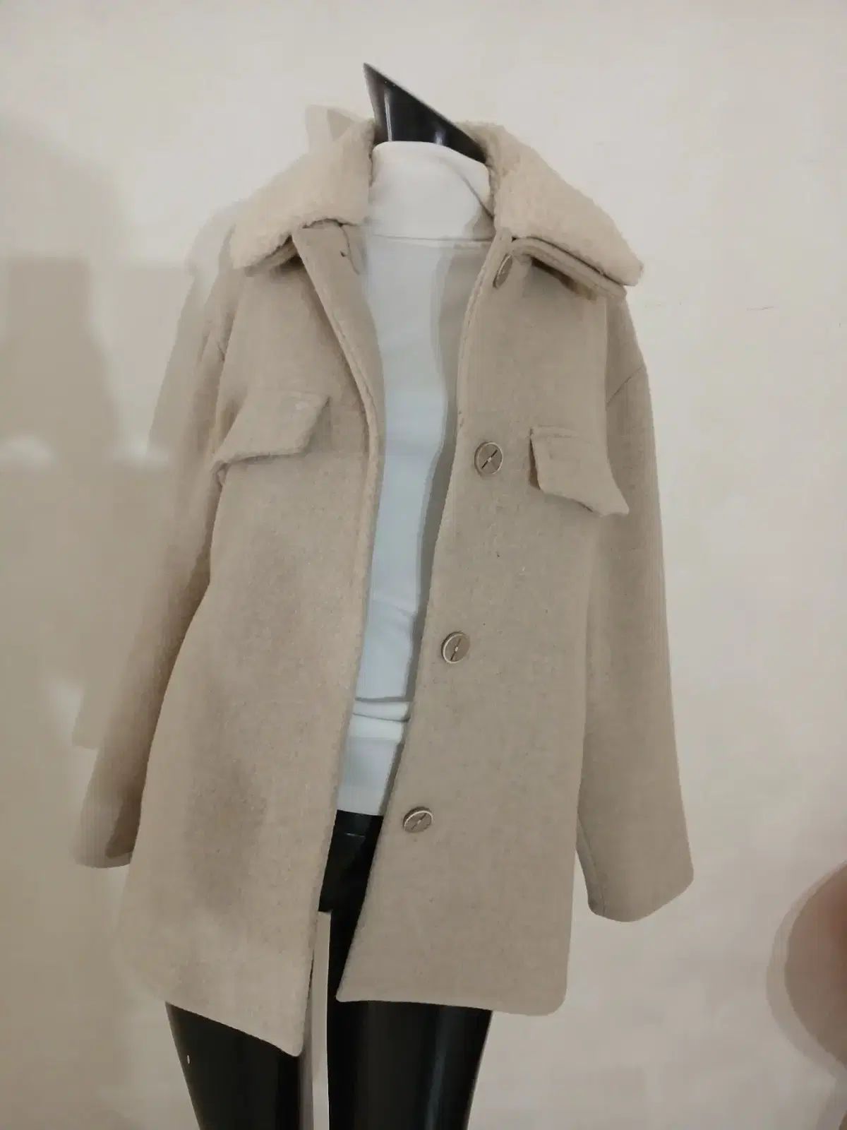 M!LK Treasure Treasure カラチェン ペンライト（G977）