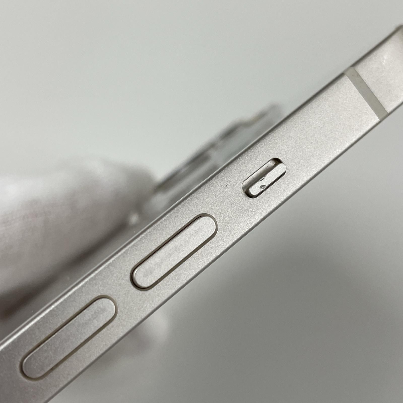 docomo iPhone 13 128 GB スターライト