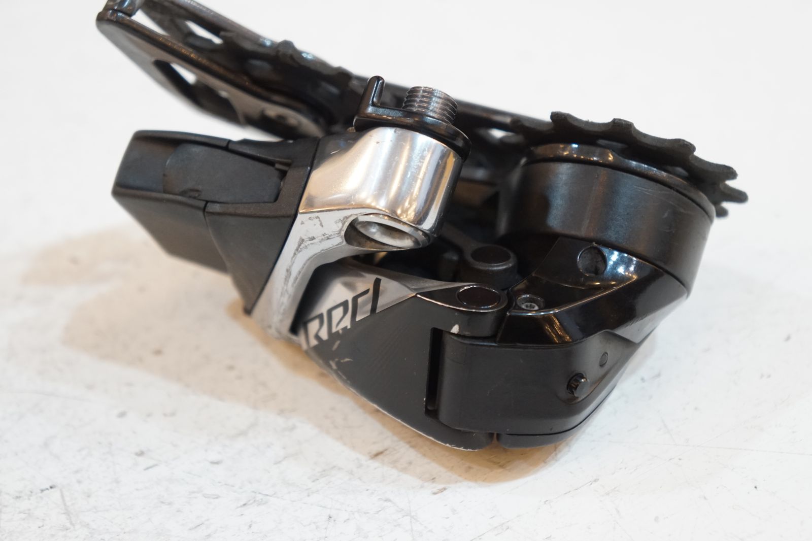 SRAM 「スラム」 RED e-TAP リアディレイラー / バイチャリ浦和ベース