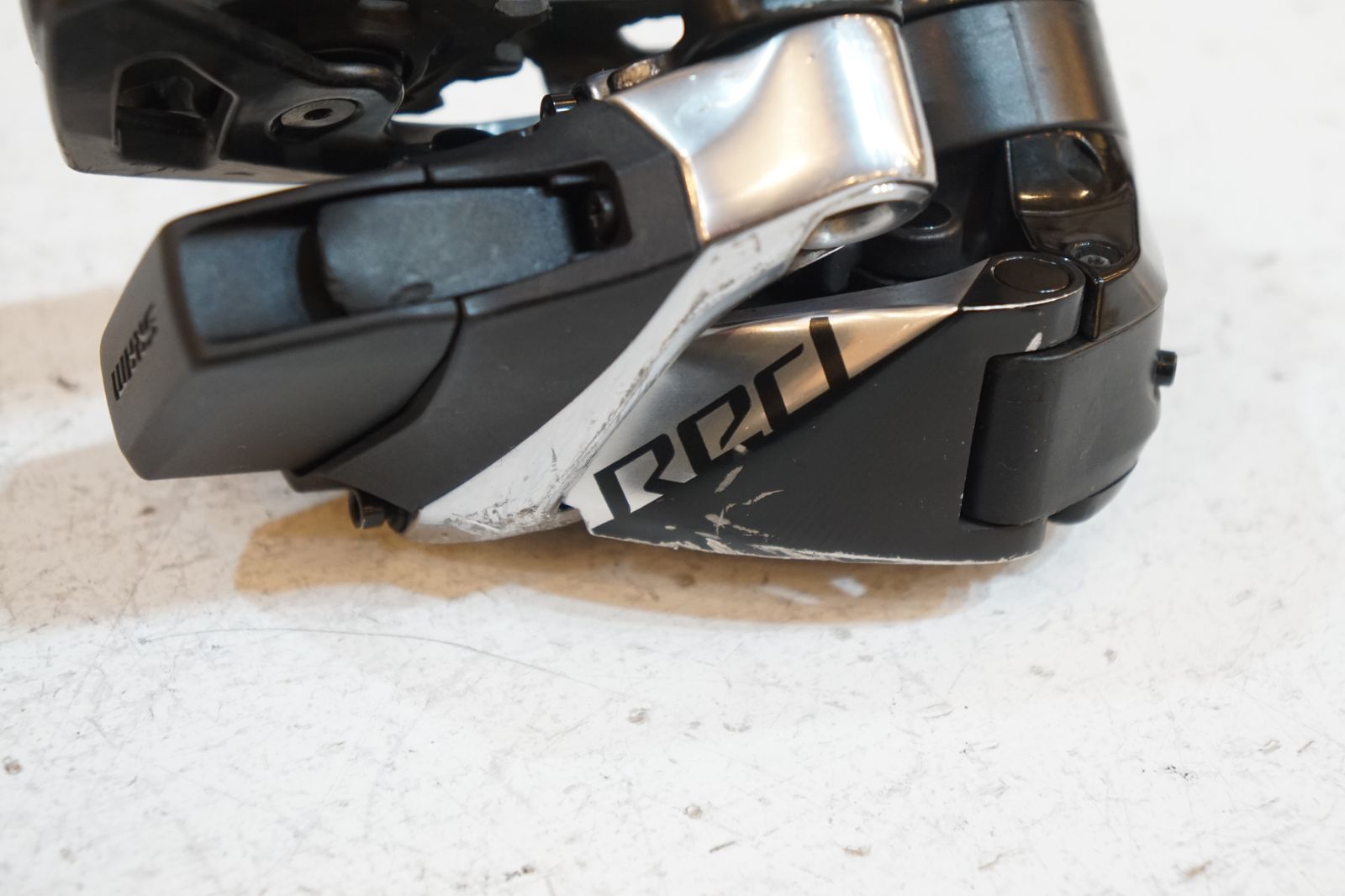 SRAM 「スラム」 RED e-TAP リアディレイラー / バイチャリ浦和ベース