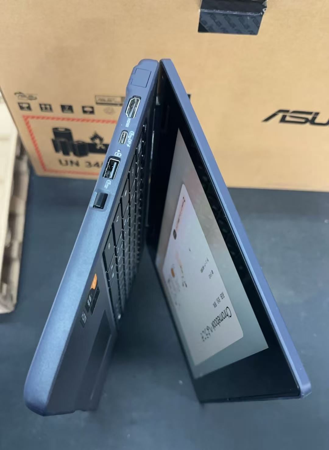 ASUS
