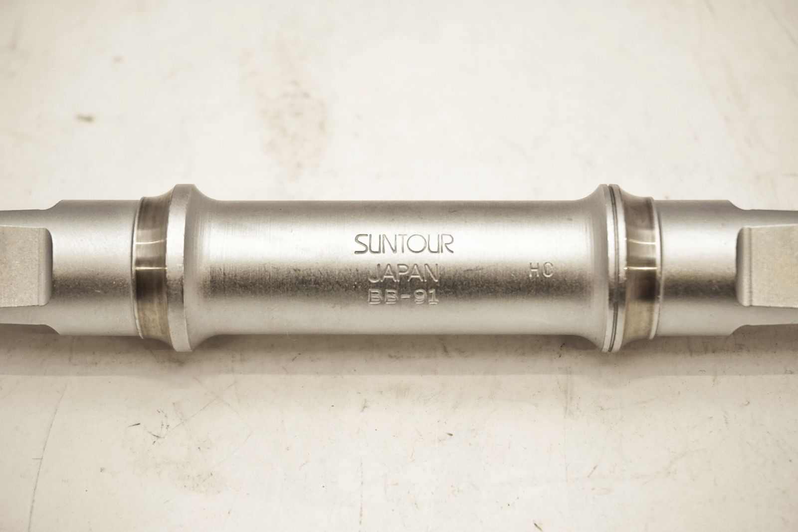 SUNTOUR 「サンツアー」 SUPERBE PRO BB-SB11-E ボトムブラケット