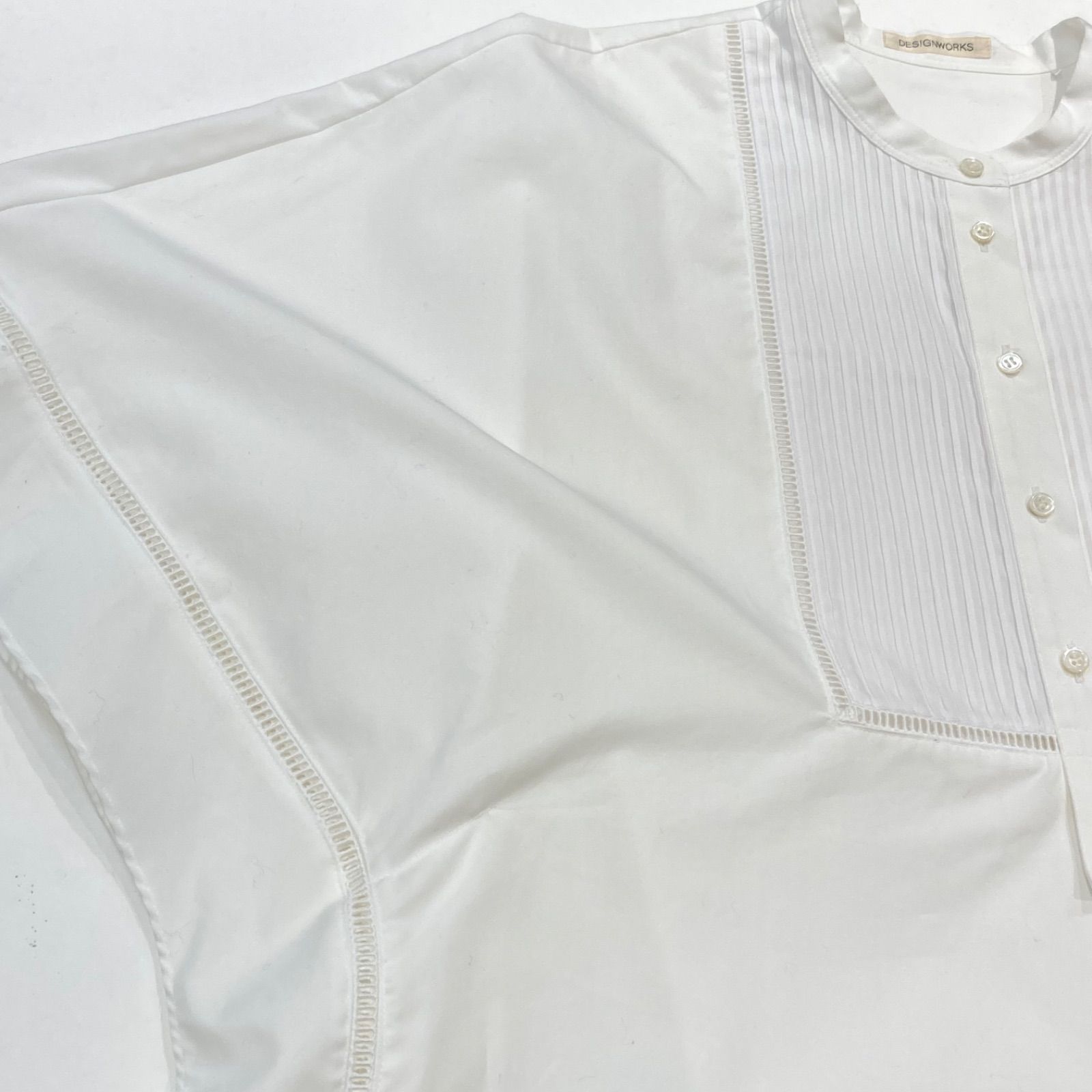 DESIGNWORKS ピンタック レース ブラウス ポンチョ風 ホワイト DESIGN WORKS デザインワークス ピンタックレース ポンチョ風ブラウン