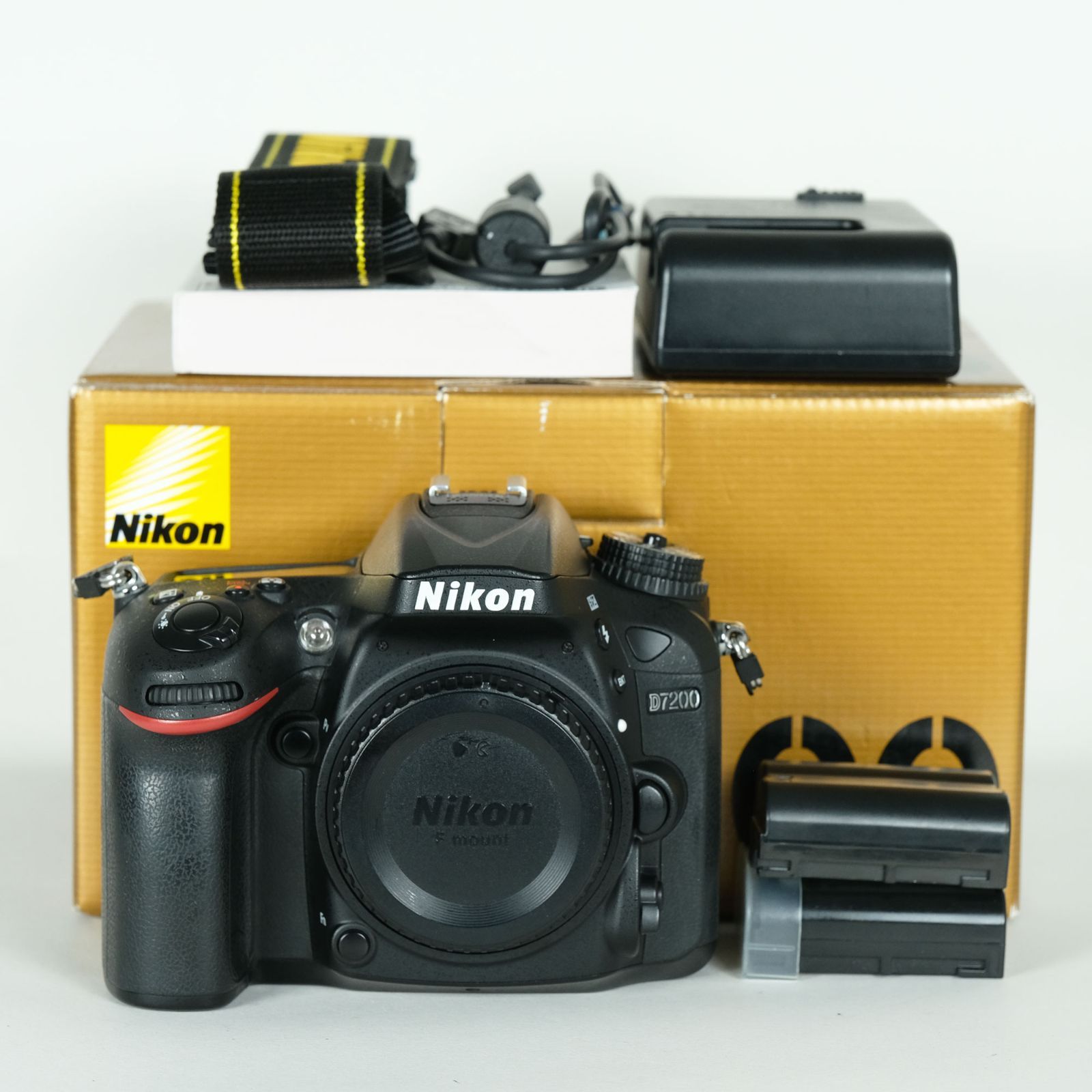 美品 | シャッター数14,950回] Nikon D7200 | Nikon Fマウント - メルカリ