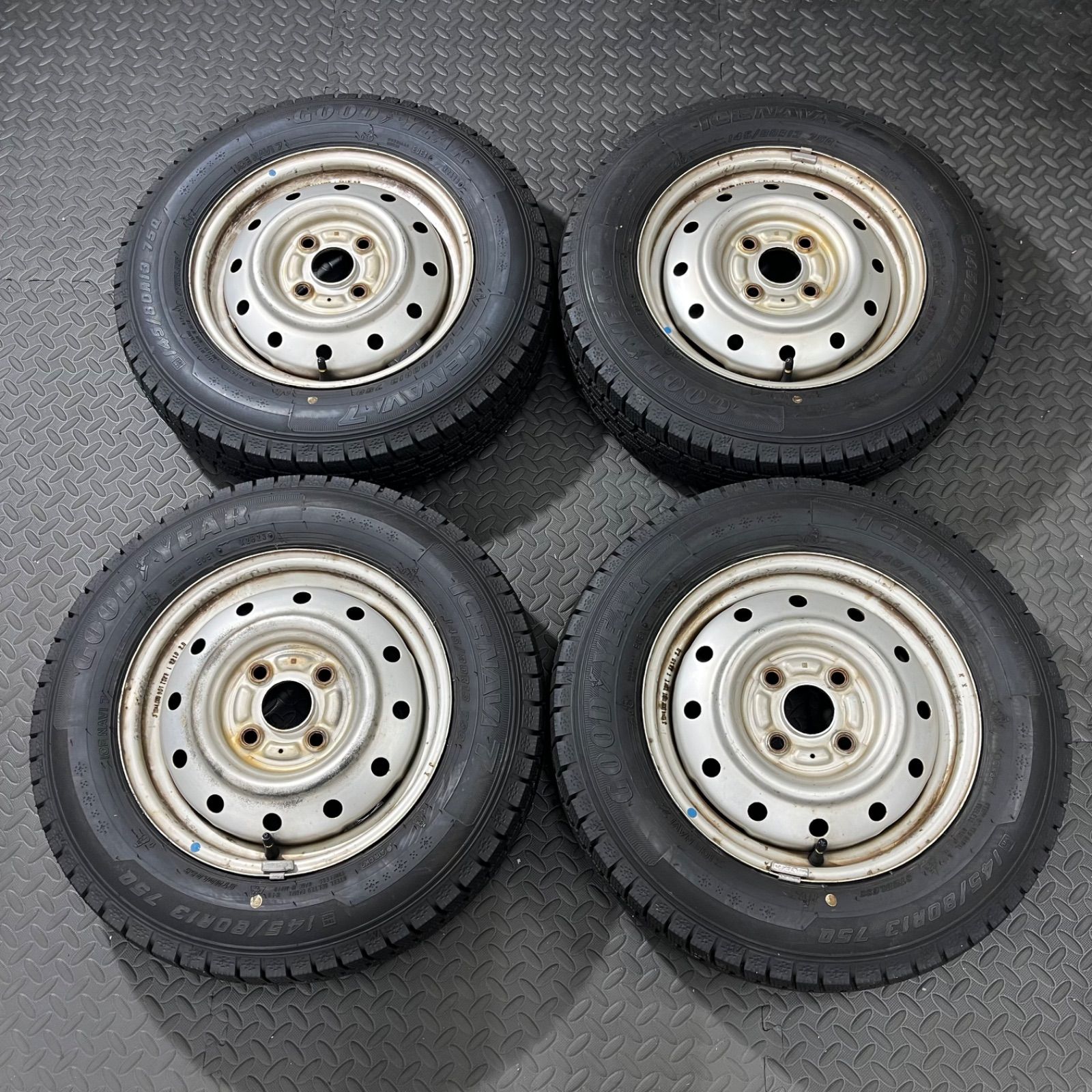 23年製 145 80 R 13 グッドイヤー アイスナビ7 スズキ アルトバン ワゴンR スペーシア スタッドレスタイヤ 1293
