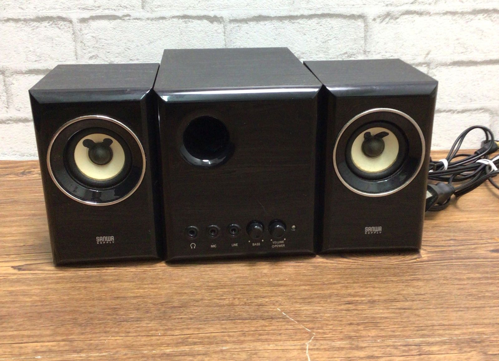 12093 サンワサプライ 木製 2.1ch マルチメディアスピーカー MM