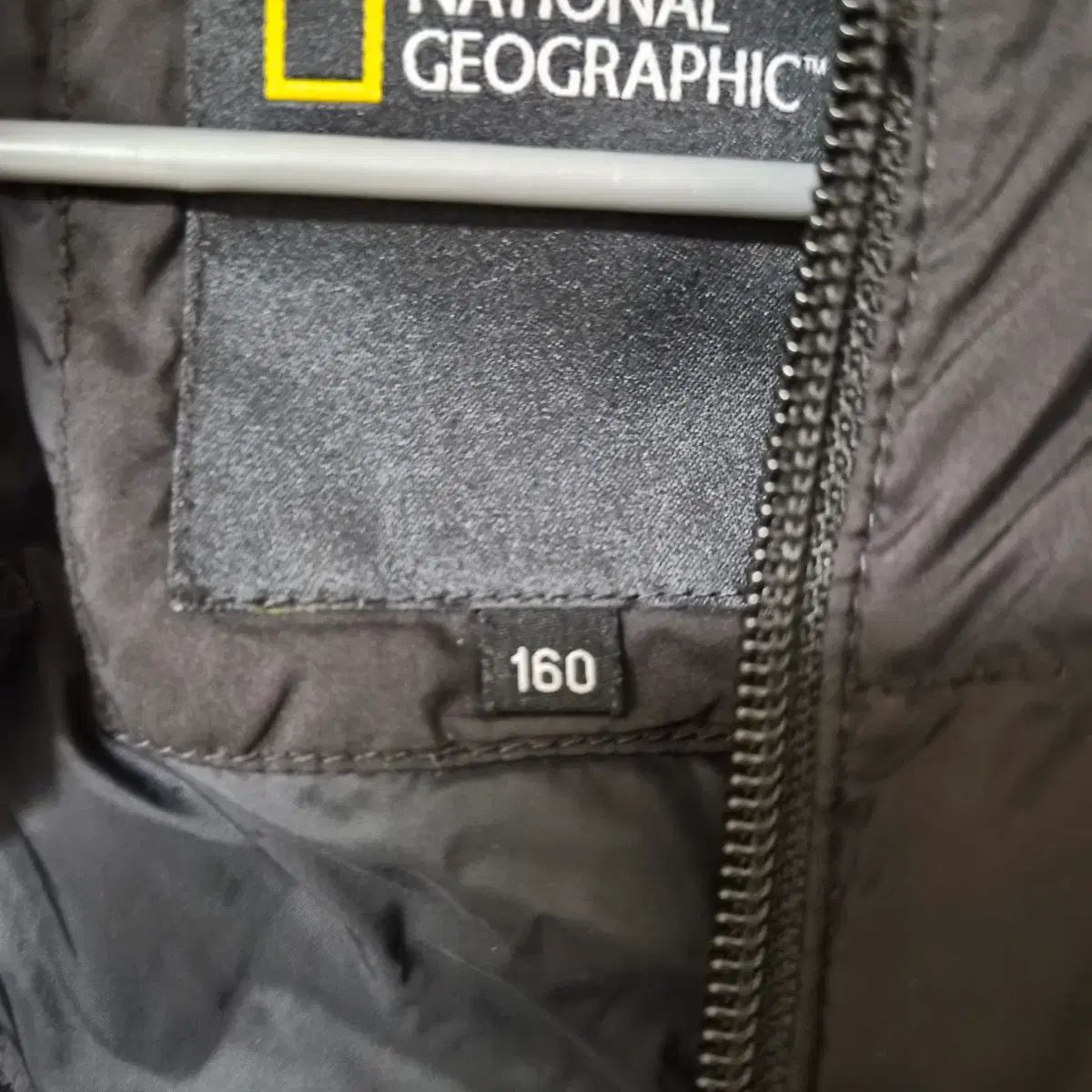 ナショナルジオグラフィック ブラック 軽量 ダウン アウター