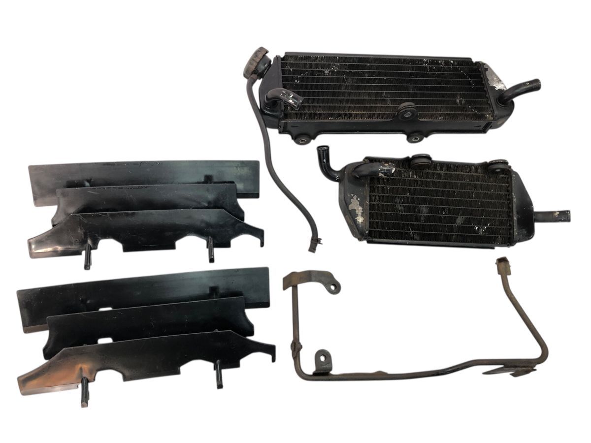 SUZUKI TS 200 R SH 12 A ラジエーター ガード ステー 左右 品 漏れ無し 交換 補修にも 2812 M 8543