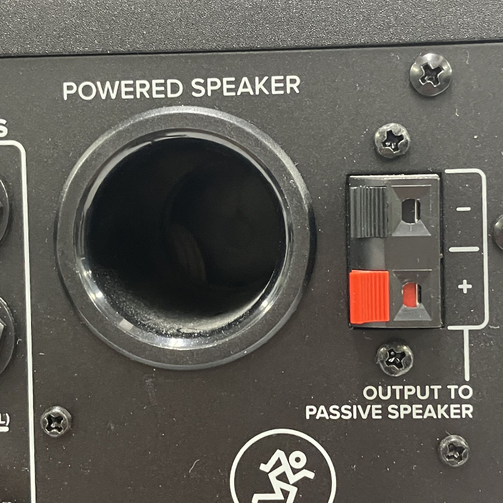 ブックシェルフ型