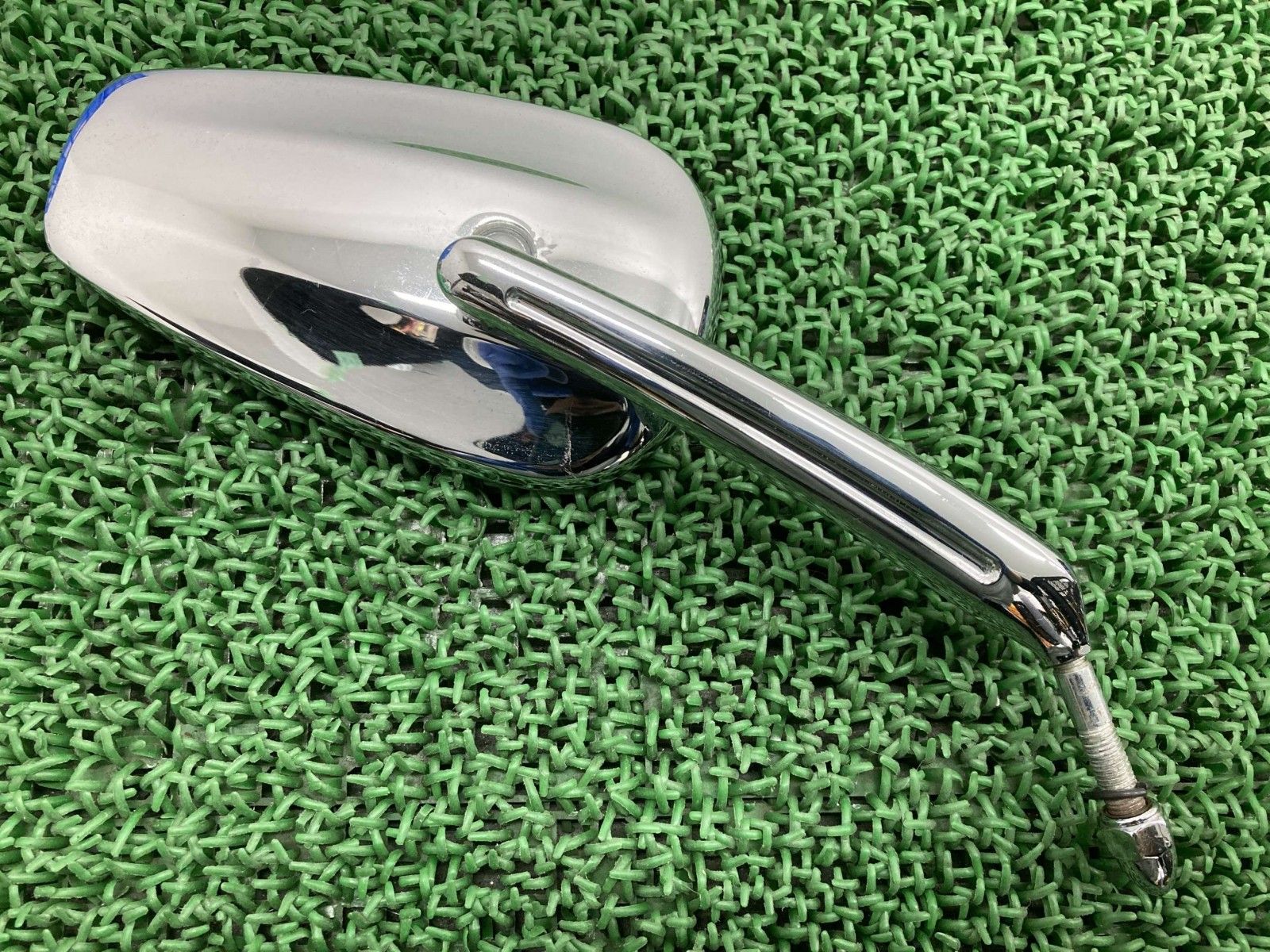 ミラー 右 001114 ハーレー バイク 部品 ブレイクアウト ソフテイル ペイント素材に 割れ欠け無し rT