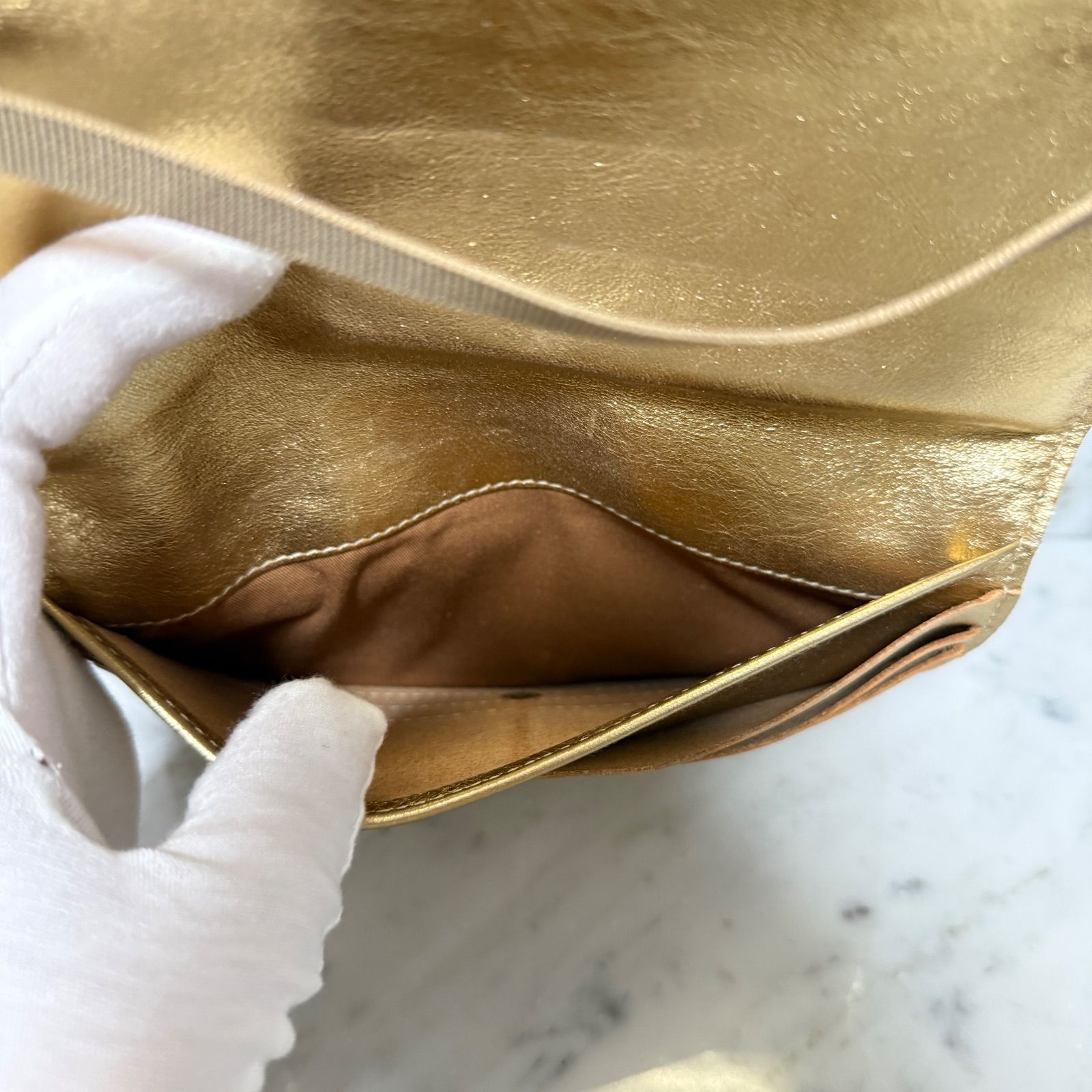 IL BISONTE イルビゾンテ ゴールド 金 がま口財布 長財布 ロング 