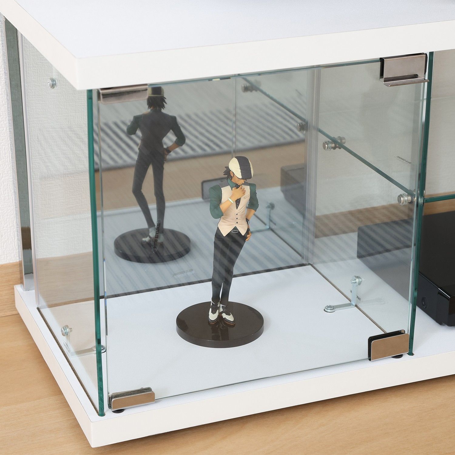 ガラス TVボード