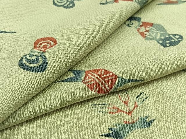 平和屋着物▽上質な小紋　単衣　型染め　人物文　鬼しぼ縮緬　正絹　逸品　AABD9426jh 平和屋着物▽上質な小紋 単衣 型染め 人物文 鬼しぼ縮緬 正絹 逸品