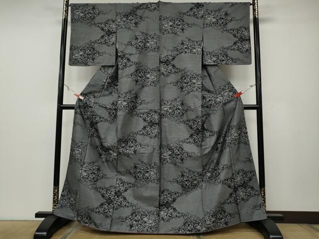 平和屋着物●本場大島紬 9マルキ 風景草木文 正絹 ut