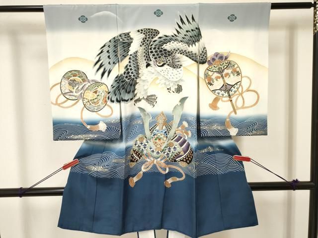 平和屋着物 お宮参り 男の子 祝着 産着 初着 のしめ 駒刺繍 鷹 鷲 兜 流水花文 暈し染め 金銀彩 ma