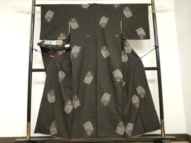 平和屋着物 本場大島紬 古代染色純泥染 9マルキ 地空き 短冊草花文 久井絹織物謹製 証紙付き 正絹 ud