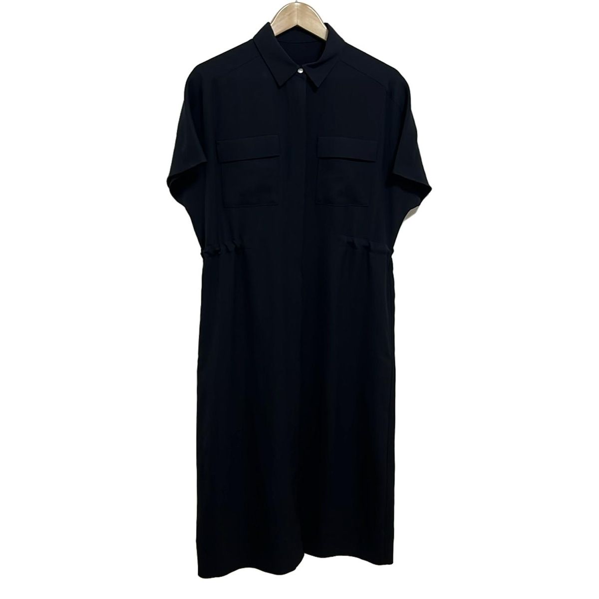 SOEJU ソージュ ワンピース サイズM レディース - ダークネイビー レギュラー 半袖 マキシ丈 シャツワンピ