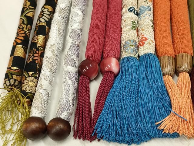 平和屋着物●和装小物 上質な帯締め10本セット 丸ぐけ レース 暈し 金糸 金彩 金通し 木玉 飾り玉 撚り房 ay