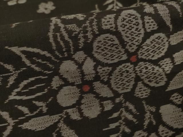  平和屋着物 本場大島紬 泥染め 手織り 緯総絣 草花 証紙付き 正絹 ck 紬 着物