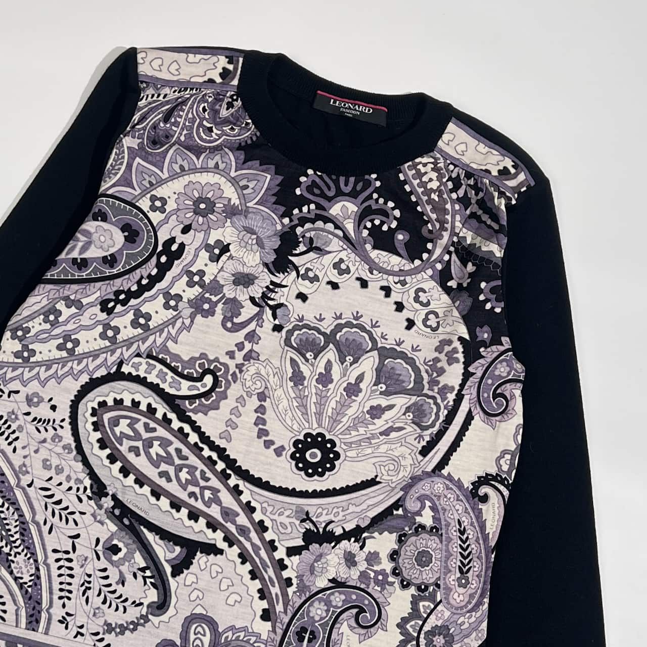LEONARDレオナール☆ペイズリーフラワープリントニット 白黒 シルク混