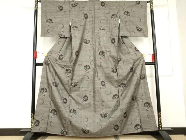 平和屋着物●本場大島紬 カタス9マルキ 花唐草丸文 正絹 ♥ cs