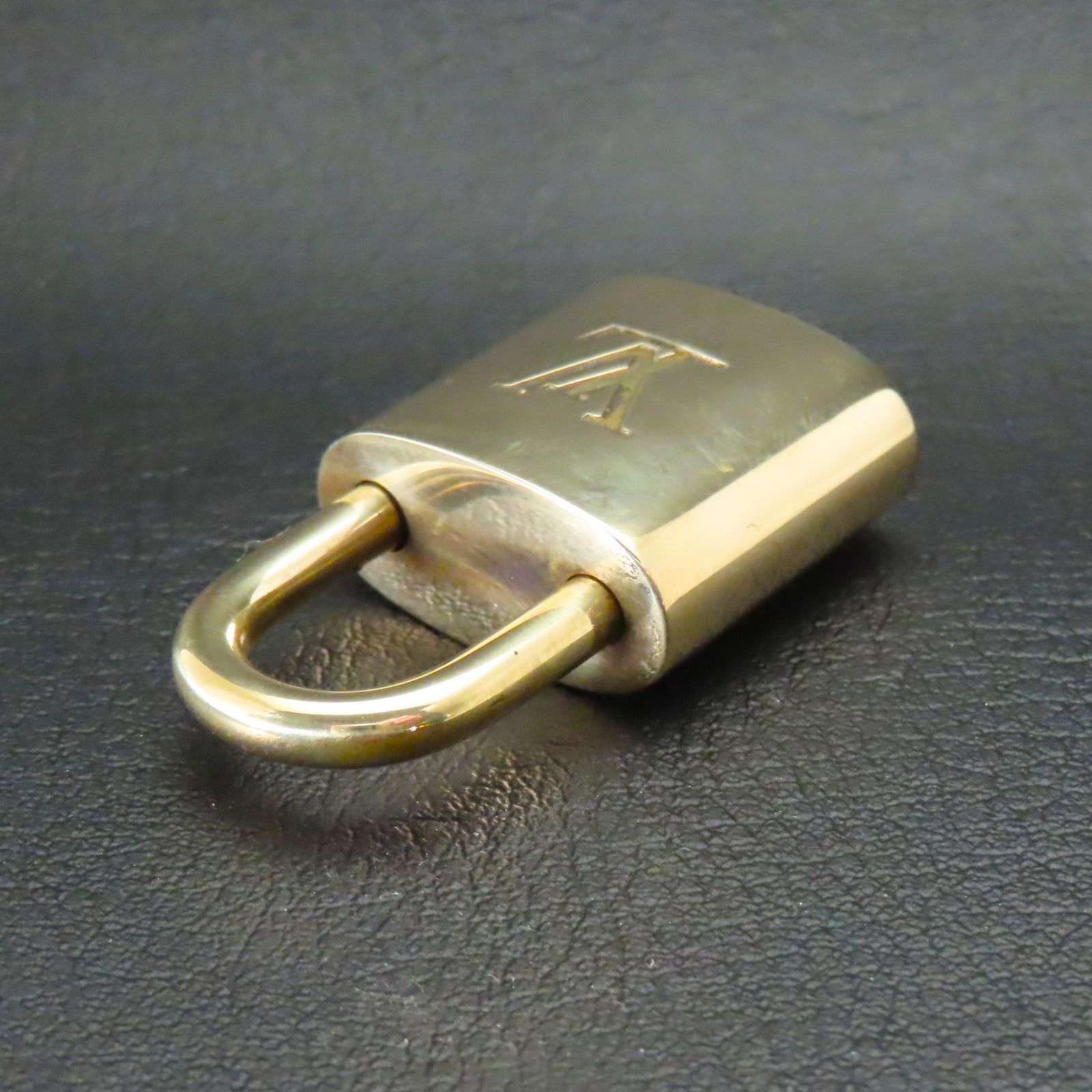 美品 Louis Vuitton LV ルイビトン ルイヴィトン ヴィトン 323