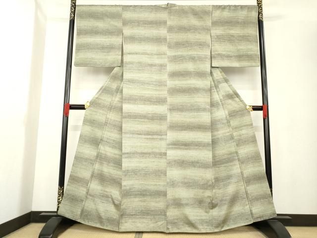 平和屋着物 上質な紬 横段霞文 正絹 ck