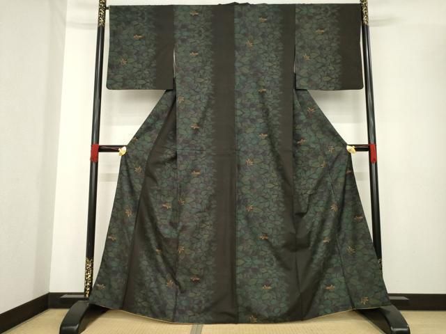 平和屋着物●本場大島紬 カタス9マルキ 花間道 黒地 正絹 ck