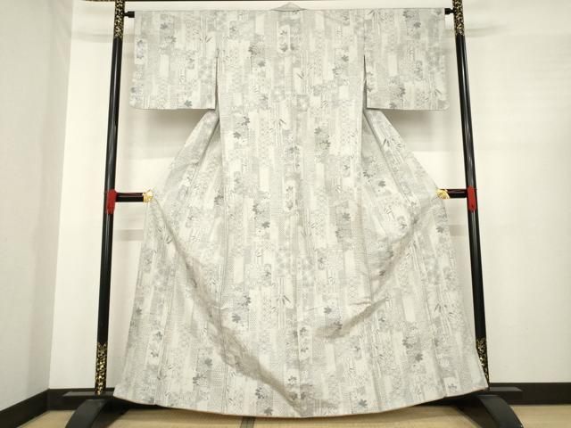 平和屋着物 上質な紬 短冊花文 正絹 ck