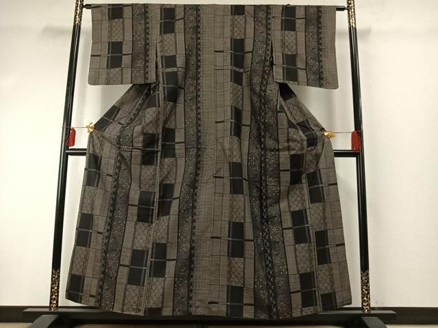 平和屋着物●本場大島紬 カタス7マルキ 吉祥花間道 やまと誂製 正絹 fy