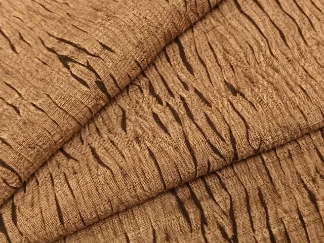 平和屋着物 上質な紬 杢目絞り 三越扱い 正絹 fy